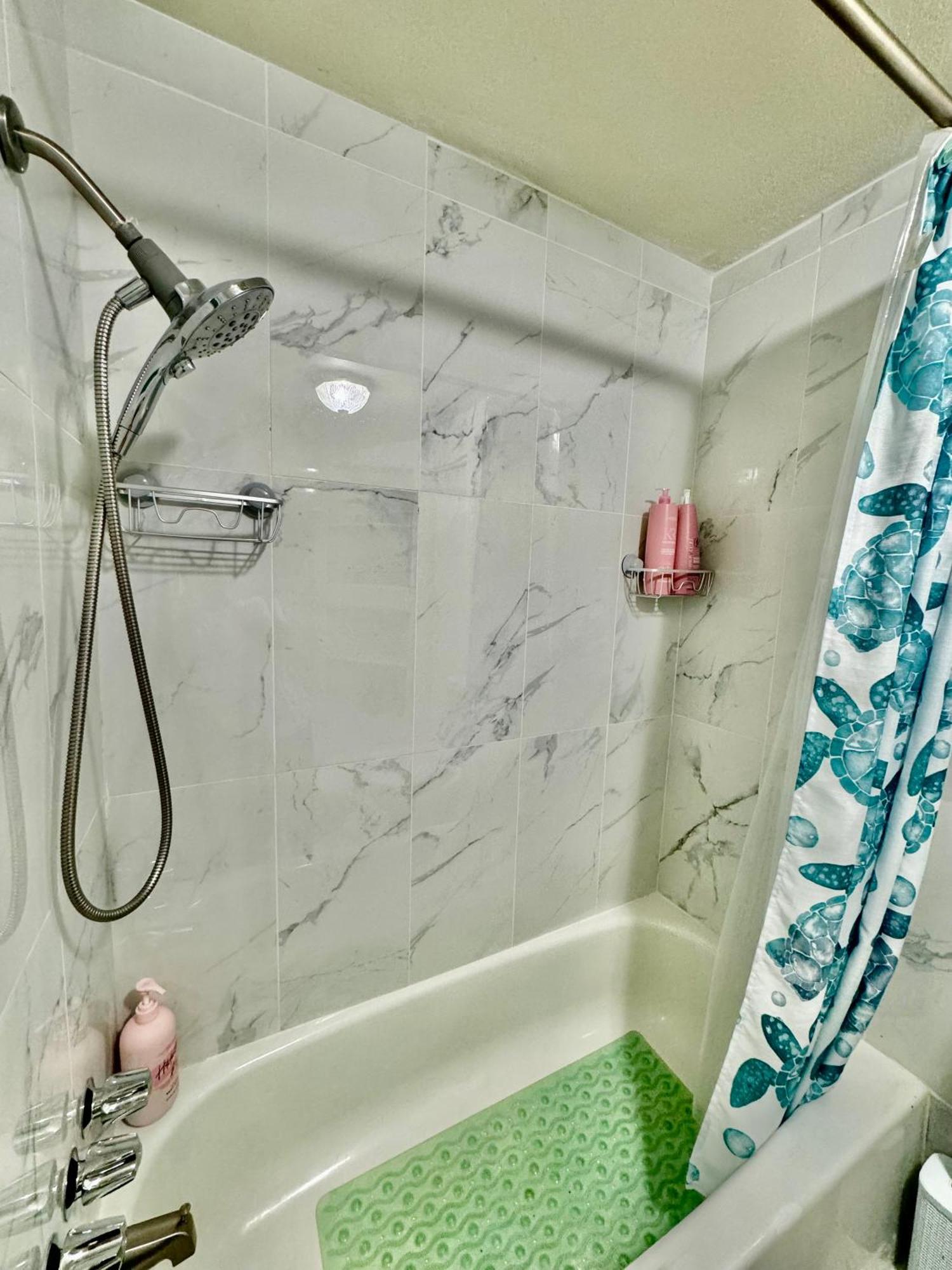 Seattle Home With 2 Bedrooms A King Bed Queen Bed And An Extra Sofa Bed Located 10 Minutes From Seatac Airport And 20 Minutes From Downtown Eksteriør bilde