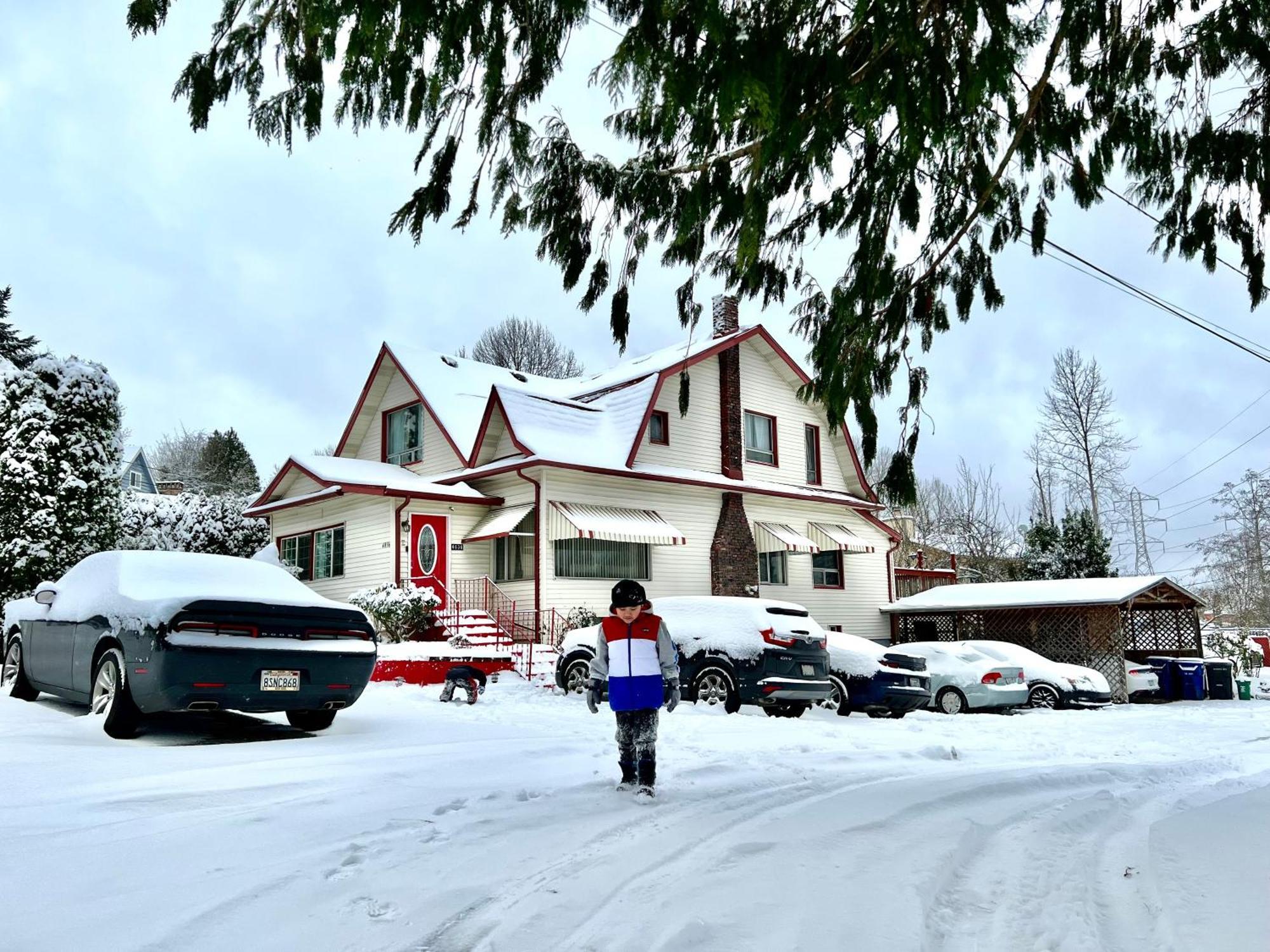 Seattle Home With 2 Bedrooms A King Bed Queen Bed And An Extra Sofa Bed Located 10 Minutes From Seatac Airport And 20 Minutes From Downtown Eksteriør bilde